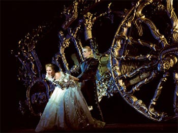 "Elisabeth" - Das Musical (© VBW / Jean Marie Bottequin)