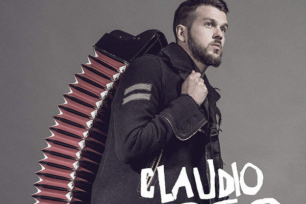 Claudio Capéo veröffentlicht sein erstes Album in Deutschland | Mucke ...