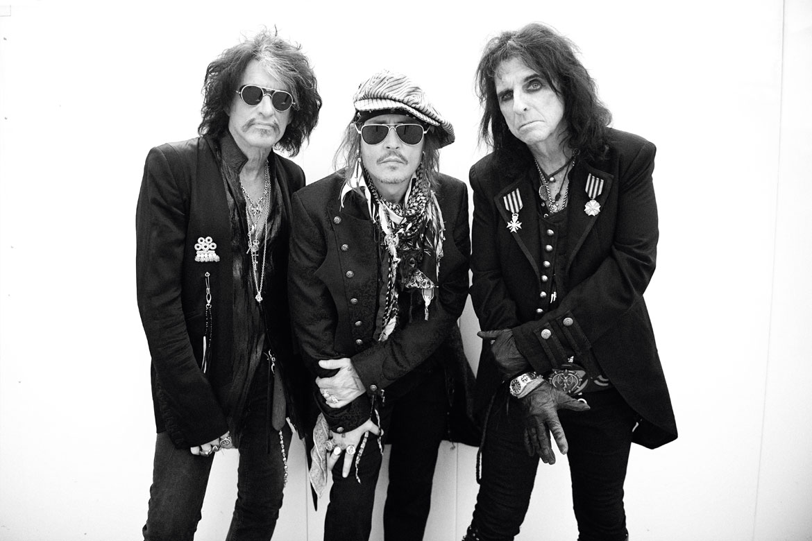 Die Hollywood Vampires Alice Cooper, Joe Perry und Johnny Depp zeigen