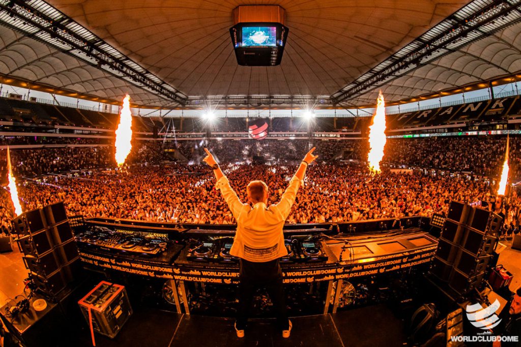 Armin van Buuren beim BigCityBeats WORLD CLUB DOME 2019 in Frankfurt (© BigCityBeats)