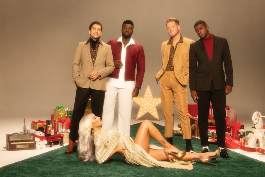 Pentatonix (© Brian Ziff)