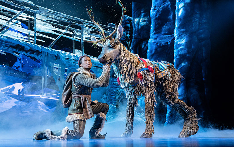 "Disneys DIE EISKÖNIGIN - Das Musical" Szenenbild (© Disney / Foto: Johan Persson)