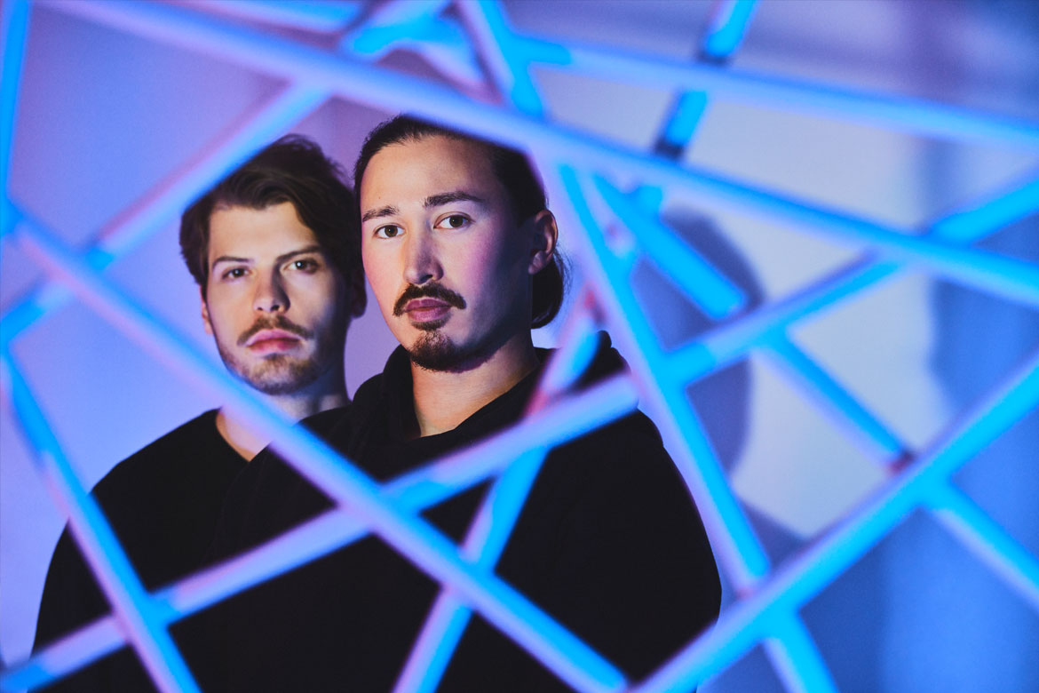 Das Hamburger Duo Kill Strings überzeugt auf seinem Debütalbum mit ...