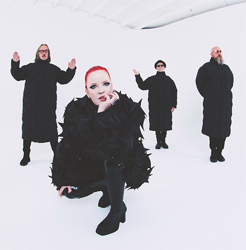 Garbage (© Brian Ziff)