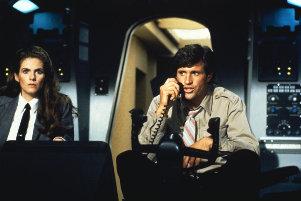 "Die unglaubliche Reise in einem verrückten Flugzeug" Szenenbild (© 1980, 2022 Paramount Pictures.)