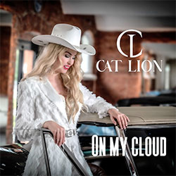 Cat Lion "On My Cloud"