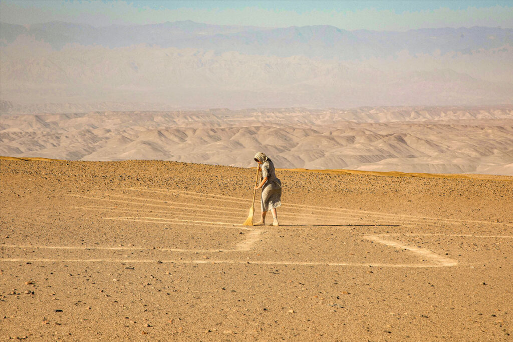 "Maria Reiche: Das Geheimnis der Nazca-Linien" Szenenbild (© TOBIS Film, Daniela Talavera)