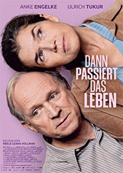 "Dann passiert das Leben" Filmplakat (© Majestic)