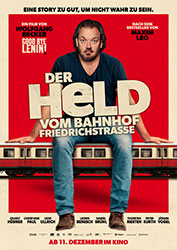 "Der Held vom Bahnhof Friedrichstraße" Filmplakat (© X Verleih AG)