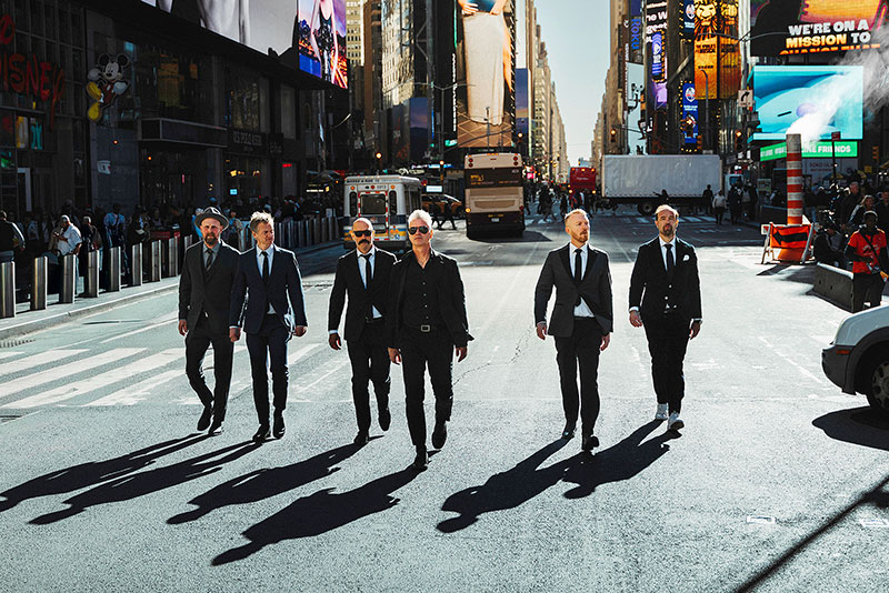 Kaizers Orchestra (© Joachim Goa Steinbru)