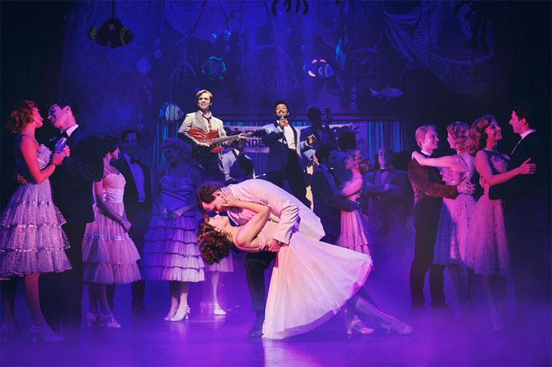 "Zurück in die Zukunft - Das Musical" Szenenbild (© Matt Crockett)